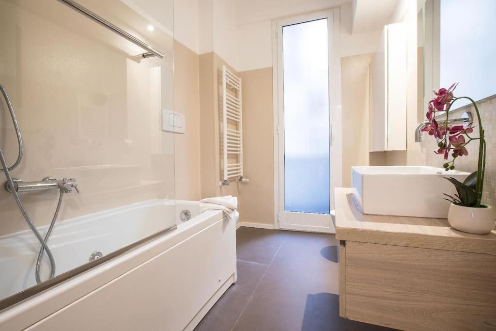 My Trastevere Three Bedroom View Apartment -Top Collection Roma Exterior foto